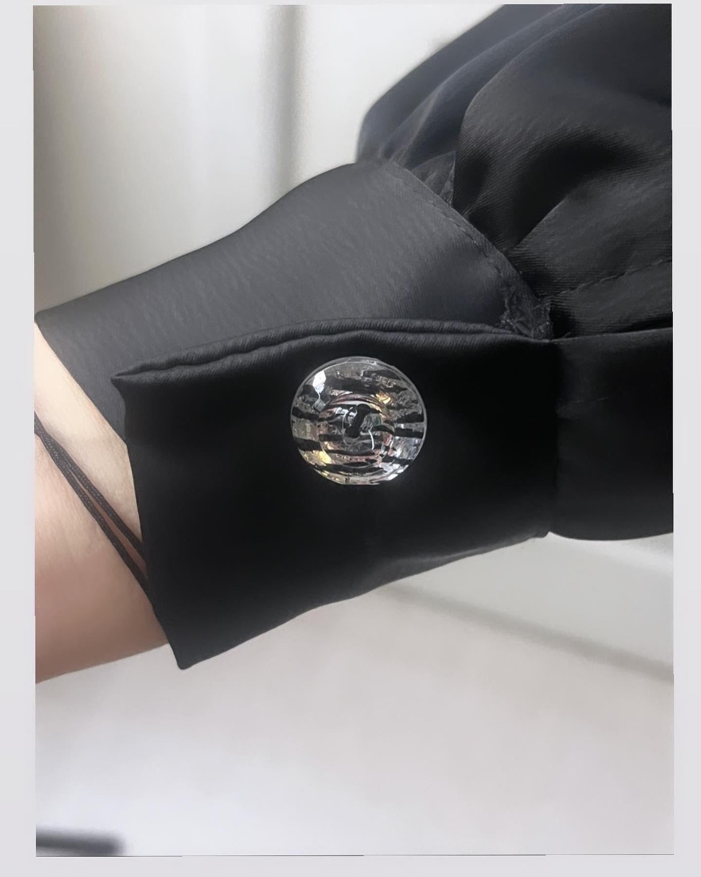 Chemise satinée Inès - noire